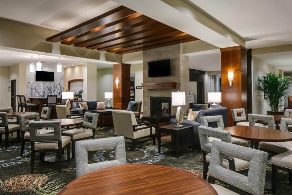 Staybridge Suites Des Moines Downtown image 8